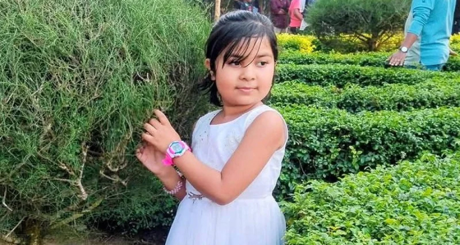 <span style='color:red;font-size:14px;'>কুমিল্লায় রেলক্রসিংয়ে দুর্ঘটনা</span><br> বড় ভাইয়ের কবরের পাশে চিরনিদ্রায় শায়িত শিশু সাইয়েদা