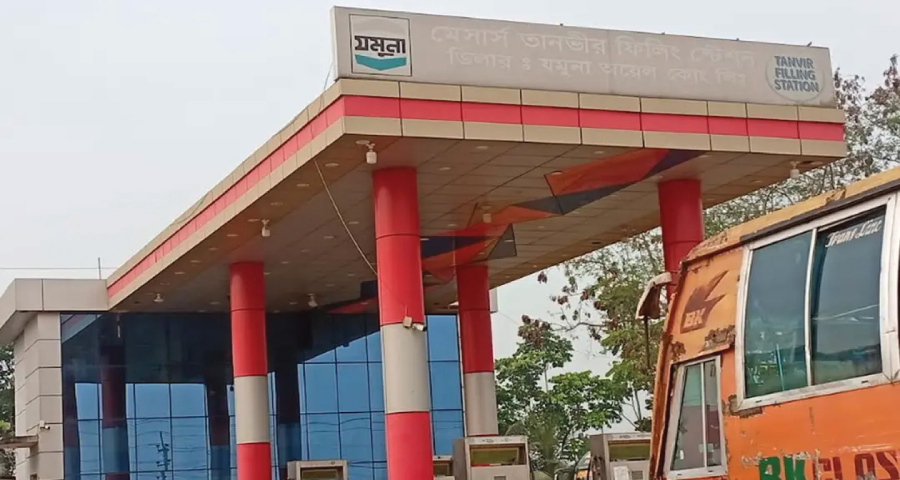 তেল না পেয়ে বাগবিতণ্ডা, ট্রাকচাপা দিয়ে পাম্প ম্যানেজারকে হত্যা