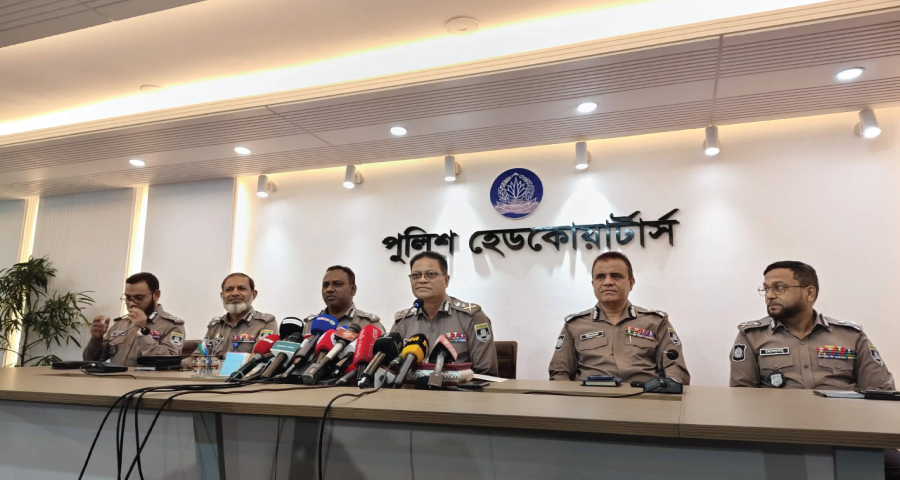 <span style='color:red;font-size:14px;'>প্রথম আনুষ্ঠানিক সংবাদ সম্মেলনে আইজিপি</span><br> জিরো কমপ্লেইন থানা হবে জেলা সদর, সার্কেল অফিসার করবে সার্বক্ষণিক মনিটরিং