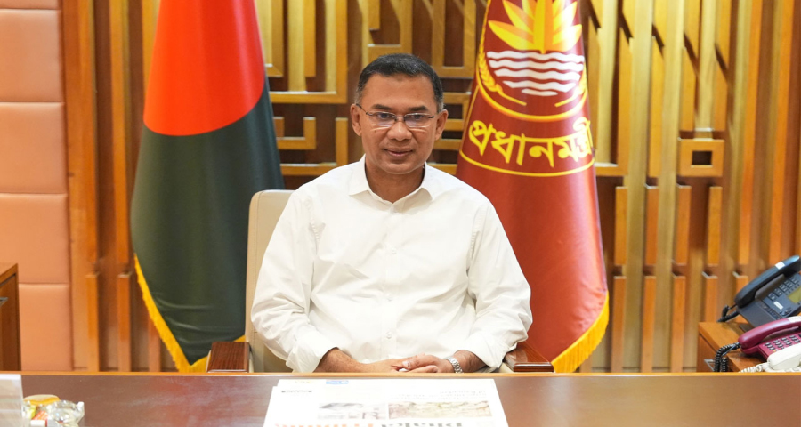 ঈদের ছুটিতেও দাপ্তরিক কাজে সক্রিয় প্রধানমন্ত্রী