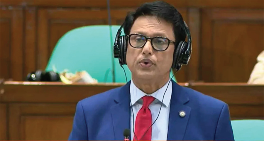 হেলিকপ্টার নিয়ে ঘোরার দিন নেই: শিক্ষামন্ত্রী