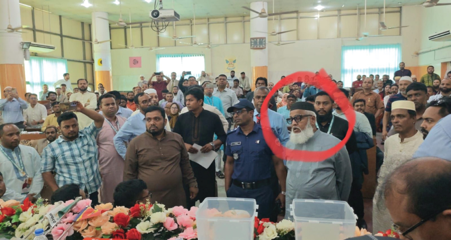 সেই বিচারপতিকে বিচারকাজ থেকে সরিয়ে দিলেন প্রধান বিচারপতি