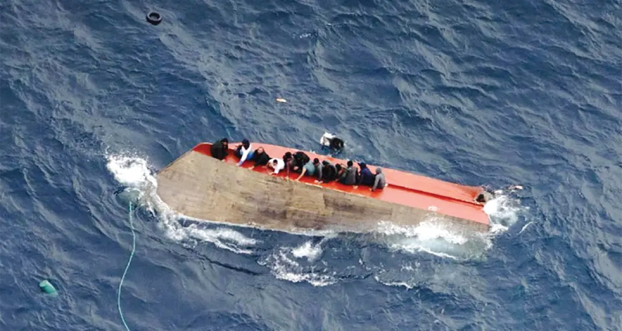 ভূমধ্যসাগরে নৌযান ডুবে ৭০ অভিবাসনপ্রত্যাশী নিখোঁজ, উদ্ধার বাংলাদেশিসহ ৩২