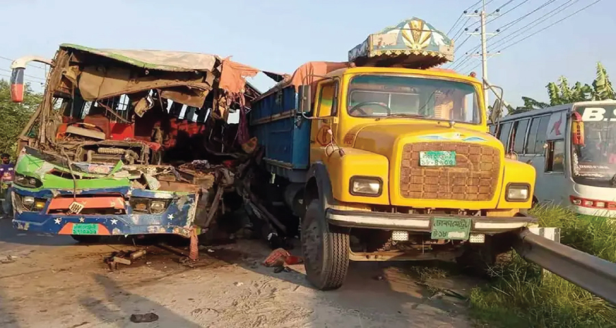 মার্চে সড়ক দুর্ঘটনায় নিহত ৫৩২ : রোড সেফটি ফাউন্ডেশন