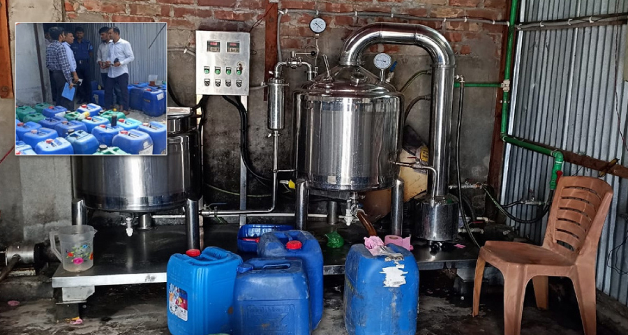 এক লাখ কেজি ভেজাল মধু জব্দ, ৫ লাখ টাকা জরিমানা