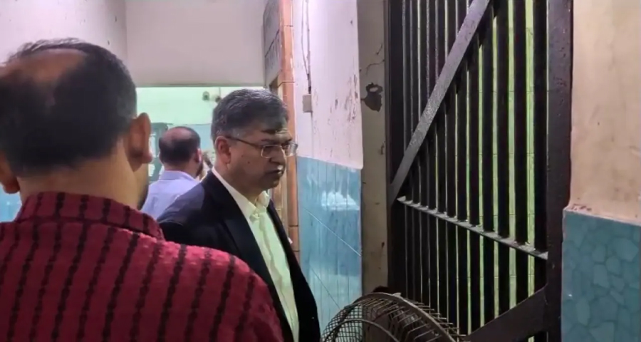থানাগুলো ‘দালালমুক্ত’ করার নির্দেশ স্বরাষ্ট্রমন্ত্রীর