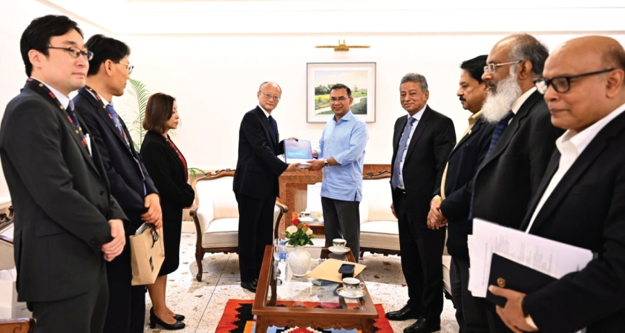 প্রধানমন্ত্রীর সঙ্গে এডিবি প্রেসিডেন্টের সৌজন্য সাক্ষাৎ
