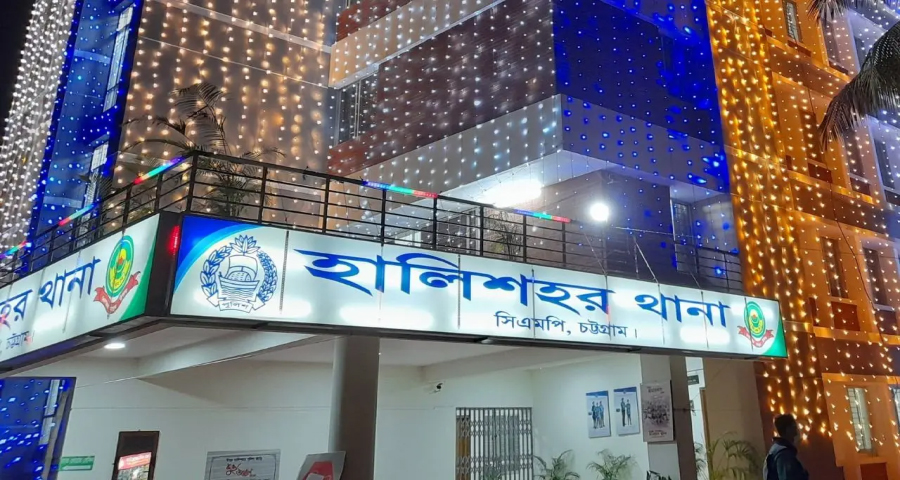 বাসায় ঢুকে শিশু ধর্ষণচেষ্টা, অভিযুক্তকে গণপিটুনি দিয়ে পুলিশে সোপর্দ