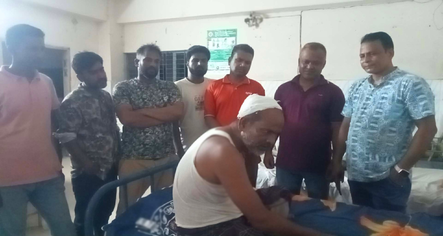 চাঁদা না দেওয়ায় বিএনপি নেতাকে বেধড়ক পেটালেন আ.লীগ নেতা