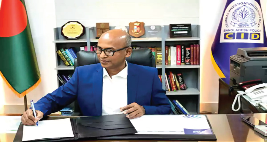 সিআইডির প্রধান হিসেবে দায়িত্ব নিলেন মোশাররফ হোছাইন