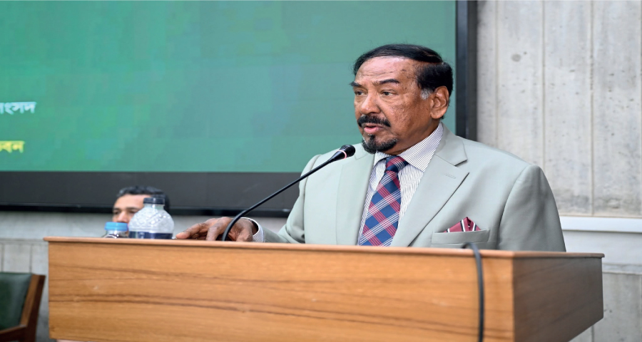 ভারপ্রাপ্ত রাষ্ট্রপতি হিসেবে হাফিজ উদ্দিন আহমদের প্রথম কর্মদিবস শুরু