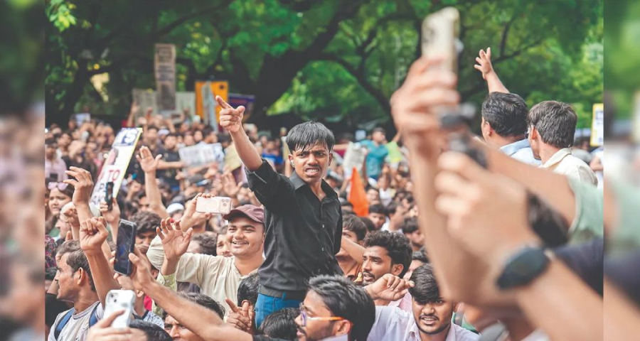 শিক্ষামন্ত্রীর পদত্যাগ ছাড়া আর কোনো আলোচনা নয়, সিদ্ধান্তে অনড় সিজেপি