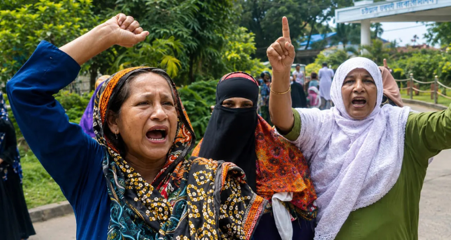 টঙ্গীতে থানার অভ্যন্তরে ‘জয় বাংলা, জয় বঙ্গবন্ধু’ স্লোগান