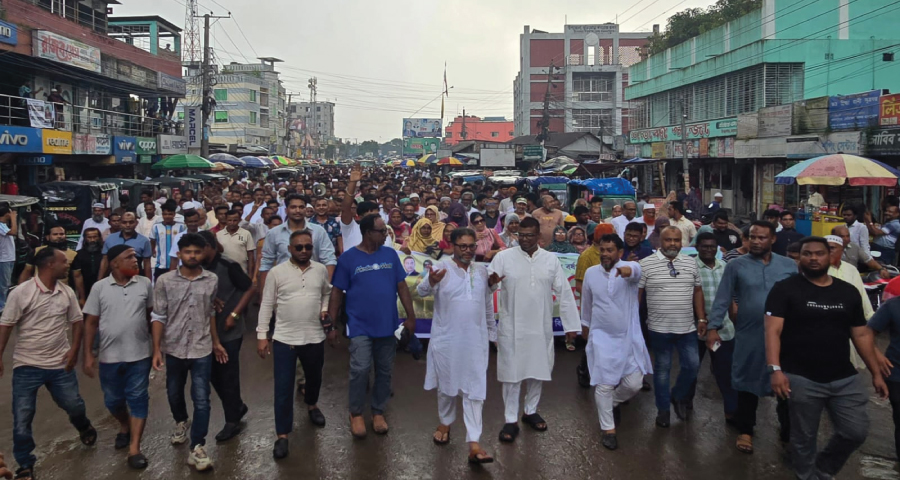 জুলাই বিপ্লবের দুই বছর পূর্তি উপলক্ষ্যে ঈশ্বরগঞ্জ বিএনপির আনন্দ মিছিল