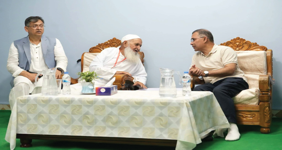 বাবুনগর মাদ্রাসায় হেফাজতের শীর্ষ আলেমদের সঙ্গে বৈঠকে প্রধানমন্ত্রী