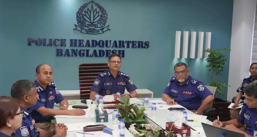 কিশোর অপরাধীদের বিরুদ্ধে আইনি ব্যবস্থা নিতে মাঠপর্যায়ে নির্দেশ আইজিপির