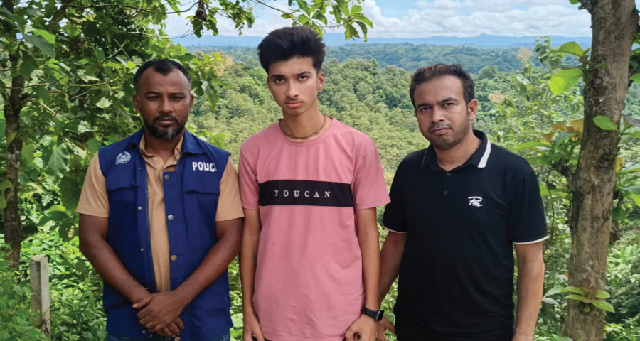 ‘মিস ইউ মা’ পোস্টের সূত্রে ২৪ ঘণ্টায় পাহাড় থেকে উদ্ধার কিশোর**