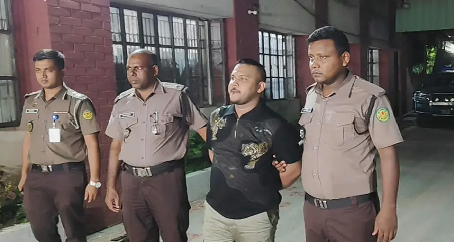 প্রিজন ভ্যান থেকে ‘পিচ্চি রাজা’র পলায়ন, বরখাস্ত ৫ পুলিশ সদস্য
