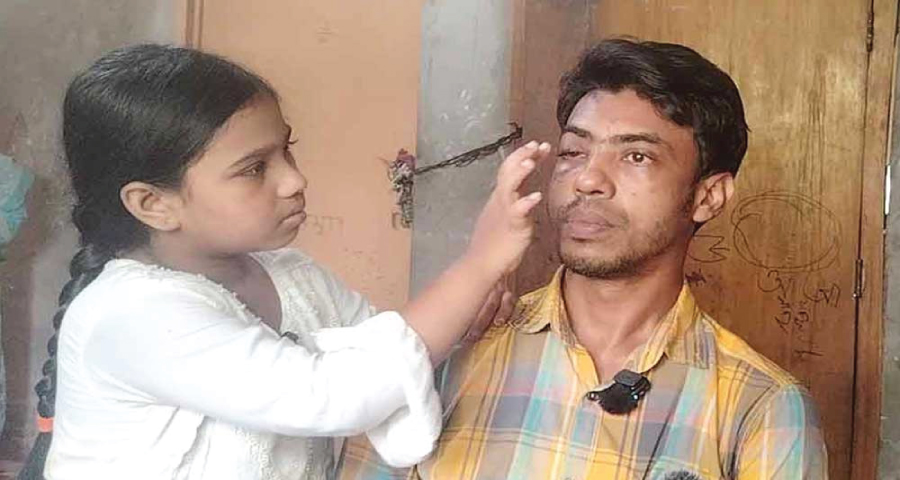 বাবাকে খুঁটির সঙ্গে বেঁধে রাখার ঘটনায় আলোচিত তুবার পরিবারের পাশে উপজেলা প্রশাসন