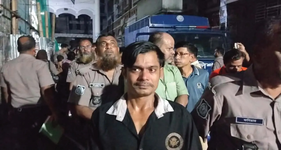 গুলশানে নিষিদ্ধ ছাত্রলীগ-আ.লীগের মিছিল, ২৪ নেতাকর্মীর ১০ দিনের রিমান্ড