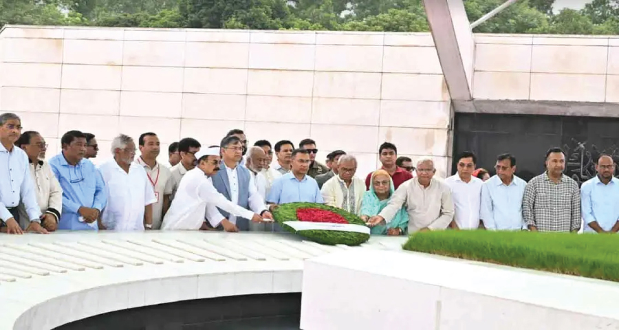 জিয়াউর রহমান ও খালেদা জিয়ার সমাধিতে প্রধানমন্ত্রীর শ্রদ্ধা