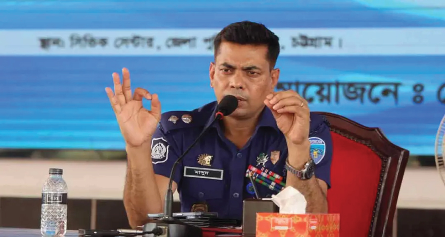 দুর্গাপূজায় গুজব-উসকানি ছড়ানো ঠেকাতে সতর্ক থাকার আহ্বান এসপি মাসুদের