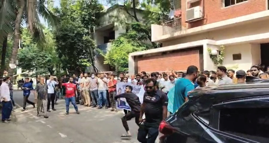 উত্তরায় জি এম কাদেরের বাসায় হামলা-ভাঙচুর