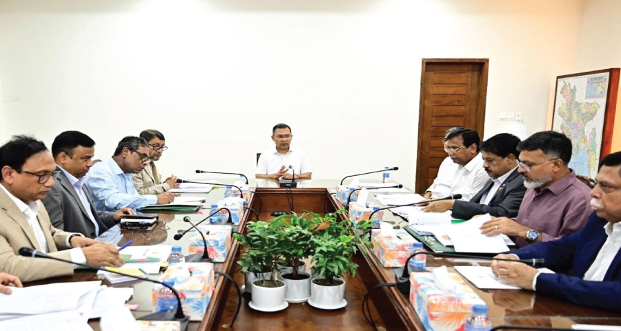 ডেঙ্গু প্রতিরোধে পাড়া-মহল্লায় মাইকিং, জুমার খুতবায় সচেতনতার নির্দেশ প্রধানমন্ত্রীর